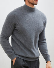 Refined Fall Turtleneck